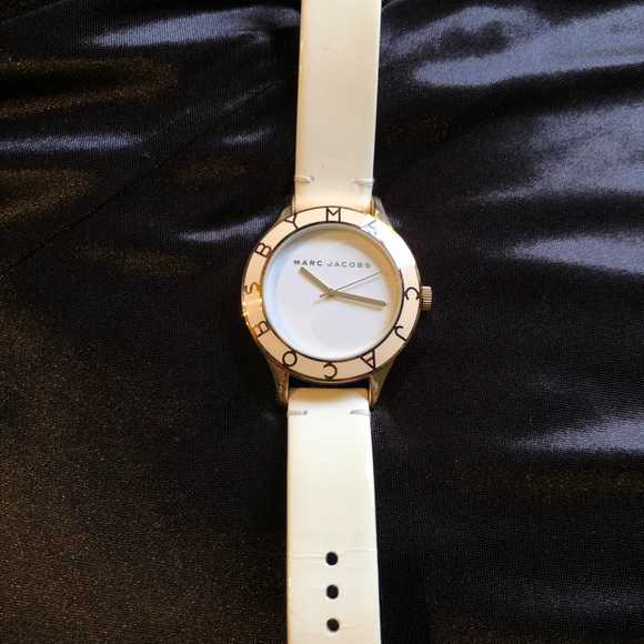 Marc Jacobs Women’s Watch - Picture 3 of 5